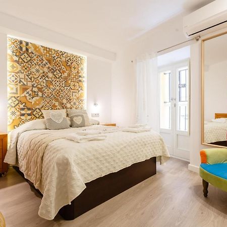 Apartamentos Loto Y Liz By Cadiz4Rentals Exterior photo