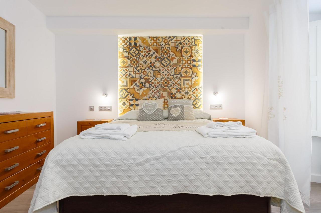 Apartamentos Loto Y Liz By Cadiz4Rentals Exterior photo