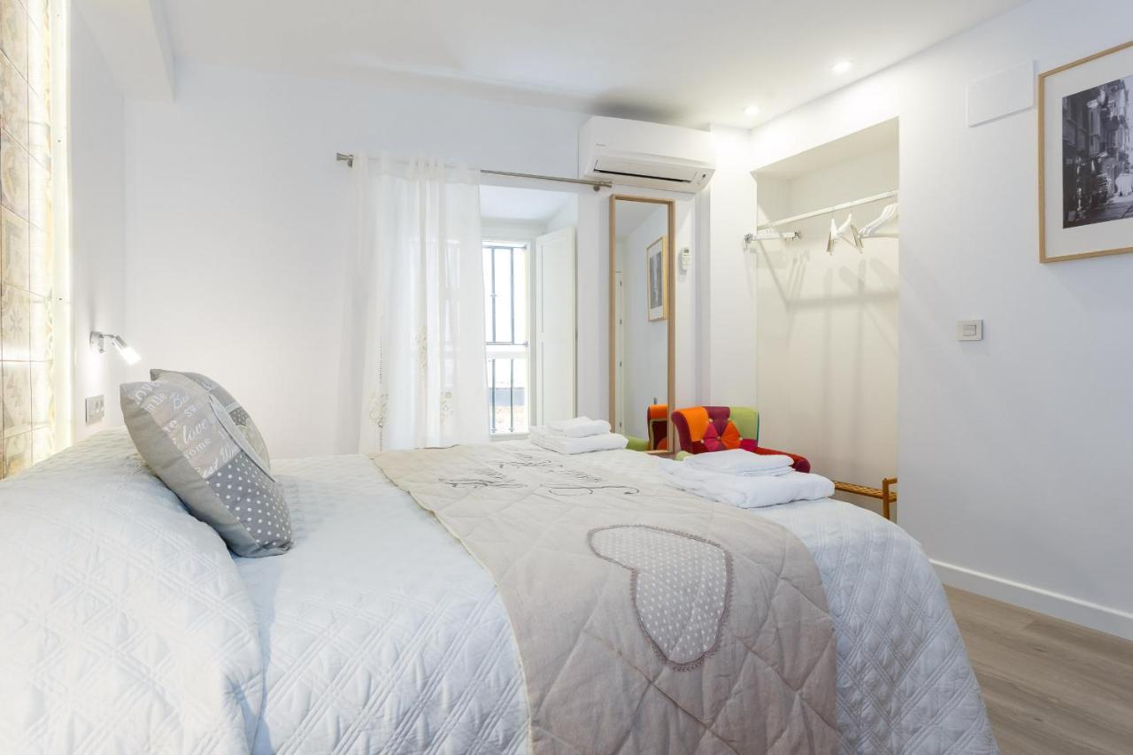 Apartamentos Loto Y Liz By Cadiz4Rentals Exterior photo